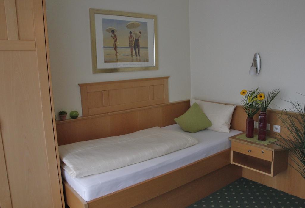 Apart-Hotel Pension Rossmayer باد فسينغ الغرفة الصورة